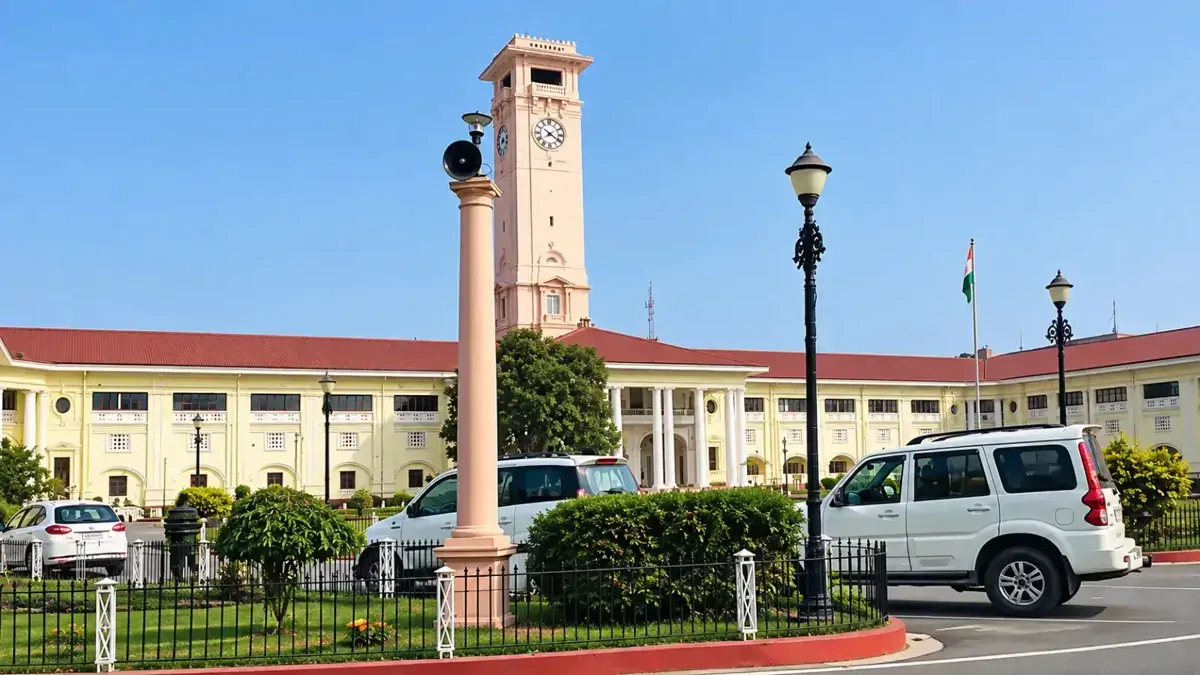 रिटायरमेंट के बाद भी IAS-IPS अफसरों पर मेहरबान सरकार, बिहार में नई 'सुरक्षा छतरी' तैयार