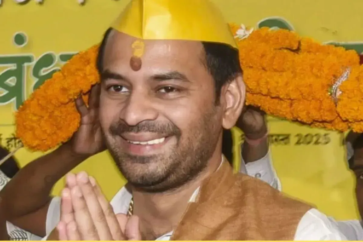 क्या तेजप्रताप ने प्रशांत किशोर की जीत से जान लिया बिहार का मूड? BJP के साथ RJD को भी बड़ा मैसेज