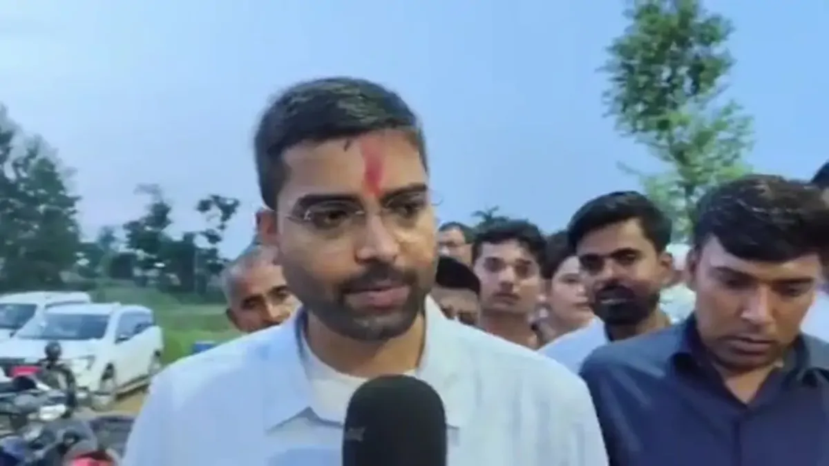 चर्चाओं के बीच दरभंगा पहुंचे पंचायती राज मंत्री दीपक प्रकाश, बीजपी MLC देवेश कुमार के इस्तीफे पर बोले- मुझे कोई जानकारी नहीं