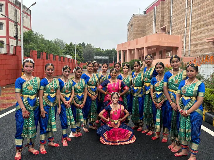 राष्ट्रीय एकता पर्व में दरभंगा की आराध्या ने भरतनाट्यम से मोहा लोगों का मन