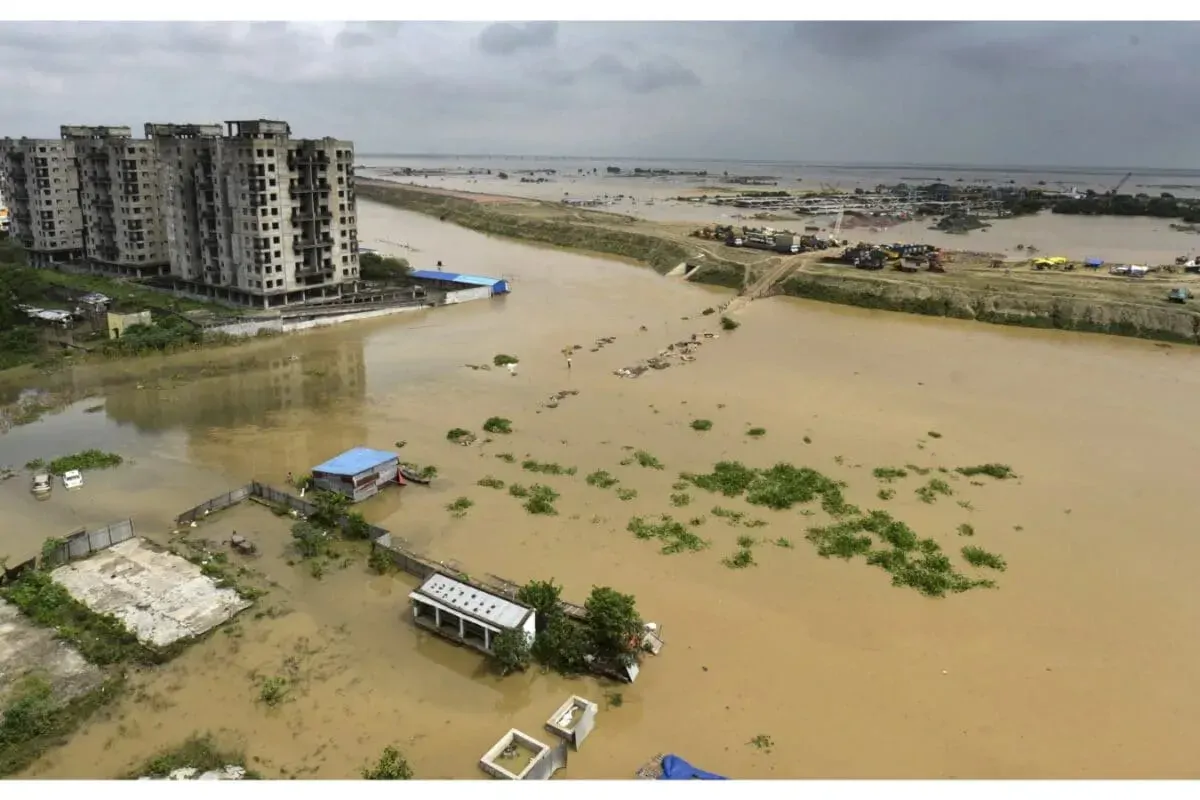 Bihar Flood: बिहार की कौन-कौन सी नदियां डरा रहीं, किन जिलों में है बाढ़ का रेड अलर्ट