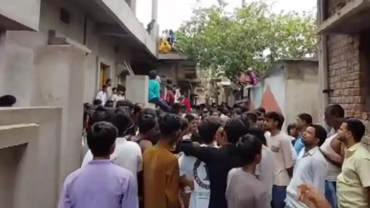 जमुई: राशन लेने निकली 7 साल की मासूम की दरिंदगी के बाद हत्या! अगले दिन सुनसान मकान में मिला शव
