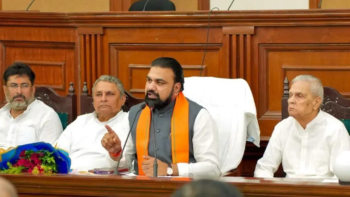 बिहार में 7 नए बिल पास: दाखिल-खारिज के लिए अब लगेंगे ₹200, 30 हजार गरीबों को मिलेगा जमीन का पर्चा