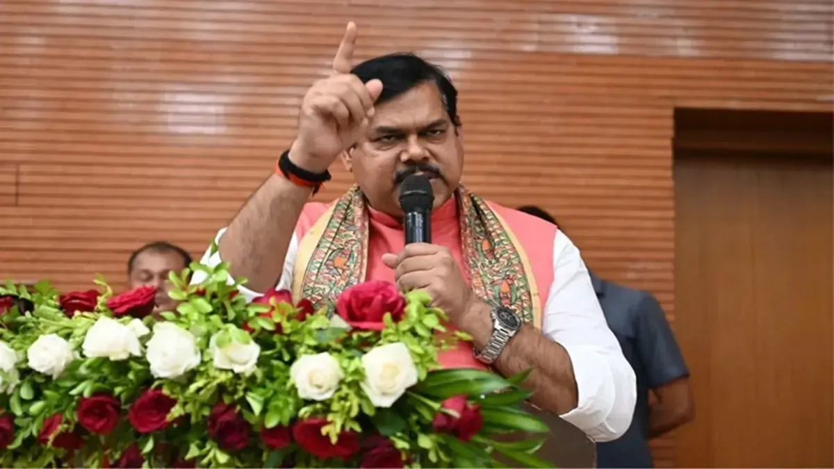 धर्मेंद्र प्रधान के बाद अब मिथिलेश तिवारी की बारी? TRE-4 विज्ञापन में देरी पर शिक्षा मंत्री को चेतावनी, सीटों में कटौती नहीं होगी स्वीकार
