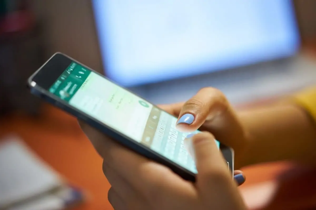 WhatsApp अब सिर्फ चैटिंग ऐप नहीं, बिजली से लेकर लोन तक, 30 तरह के बिल यहीं भर पाएंगे