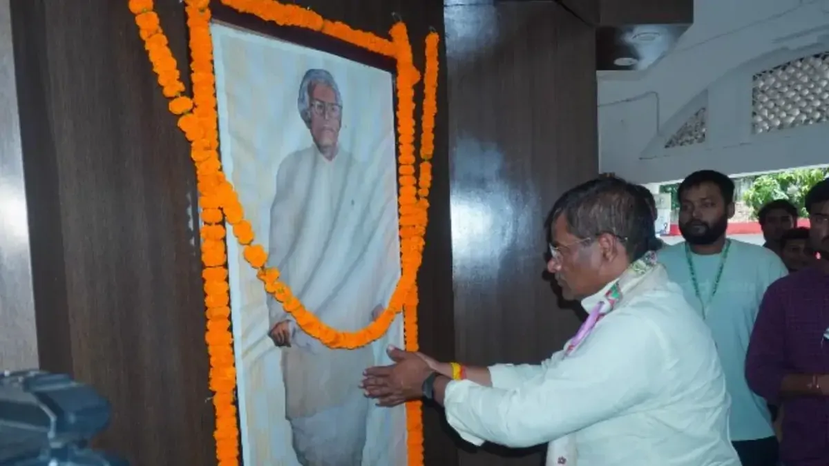 कर्पूरी ठाकुर स्मृति संग्रहालय में रीडिंग रूम का उद्घाटन, मंत्री डॉ. प्रमोद कुमार बोले- युवाओं को मिलेगा शोध का अवसर
