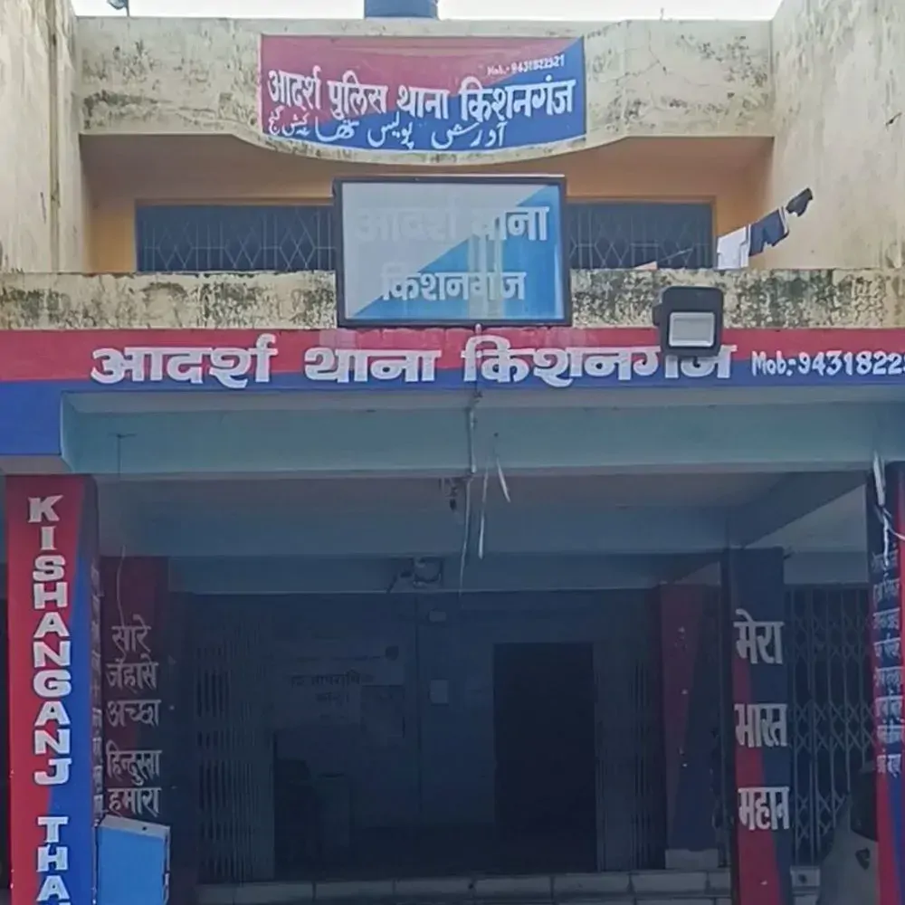 घर से 1.20 लाख कैश, 104 भर ज्वेलरी चोरी:पुलिस ने अज्ञात चोरों के खिलाफ FIR दर्ज कर जांच शुरू की
