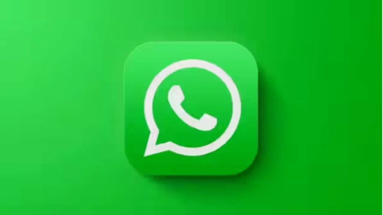 Google Drive और iCloud को मिलेगी टक्कर! WhatsApp ला रहा खुद का क्लाउड स्टोरेज, अब चैट बैकअप के लिए देने होंगे पैसे?