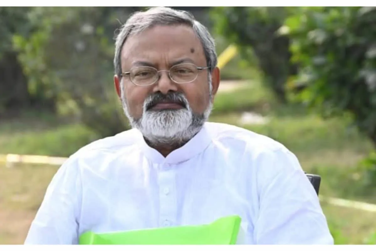 2 साल से कार का किराया नहीं मिला तो भड़का वेंडर, जनसुराज अध्यक्ष मनोज भारती से बदसलूकी, कॉलर पकड़कर थप्पड़ मारने की कोशिश