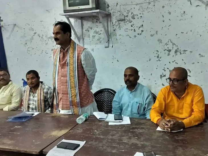 'राहुल गांधी नाकामियों का ठीकरा संवैधानिक संस्थाओं पर ना फोड़ें':  सांसद बोले- जहां कांग्रेस हारी, वहीं EVM-मतदाता सूची पर सवाल, 4 नवंबर को पदयात्रा
